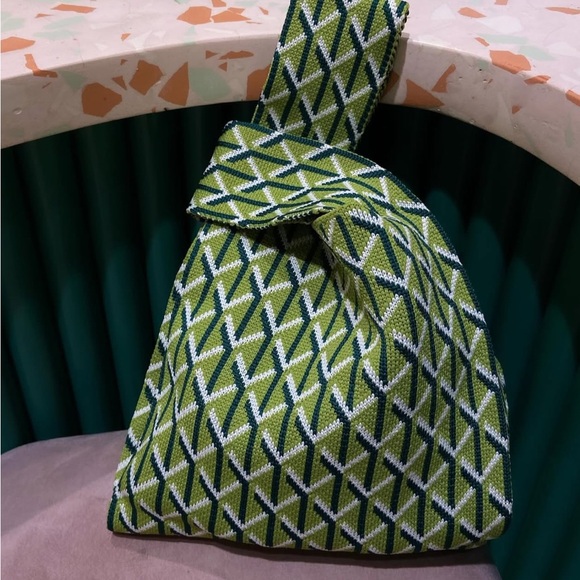 Chic Stylish Plaid Knit Mini Tote Bag for Women - Versatile, Lining - Picture 2 of 7